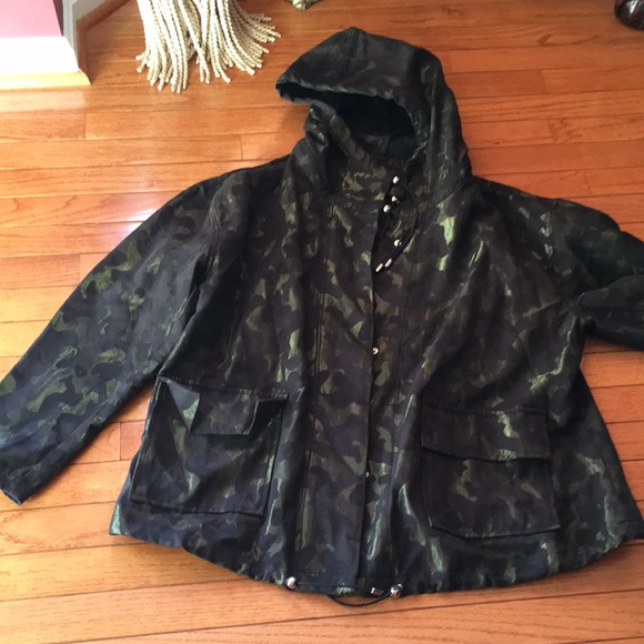 Lane Bryant CAMOUFLAGE COTTON BLEND HOODED LIGHTWEIGHT JACKET size 18/20 - Picture 3 of 10